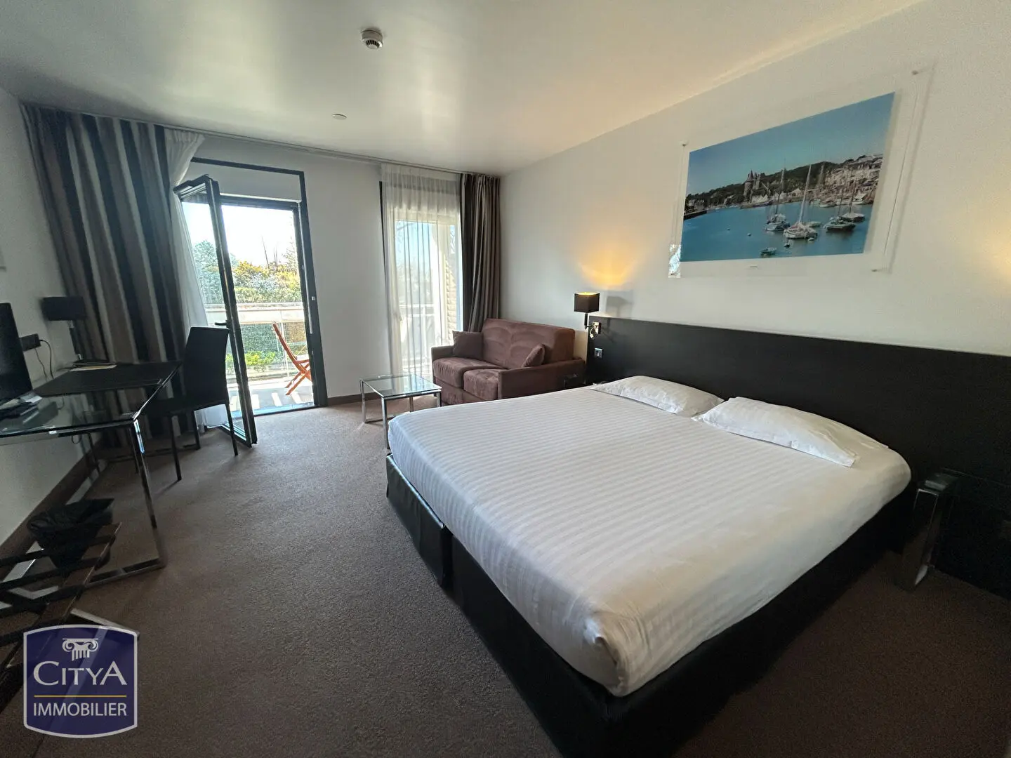 Photo 1 Appartement 1 pièce 27m²