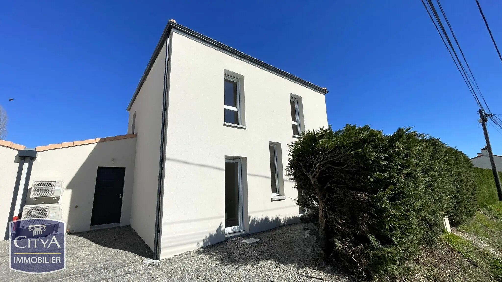 Photo 1 Maison 5 pièces 93.96m²