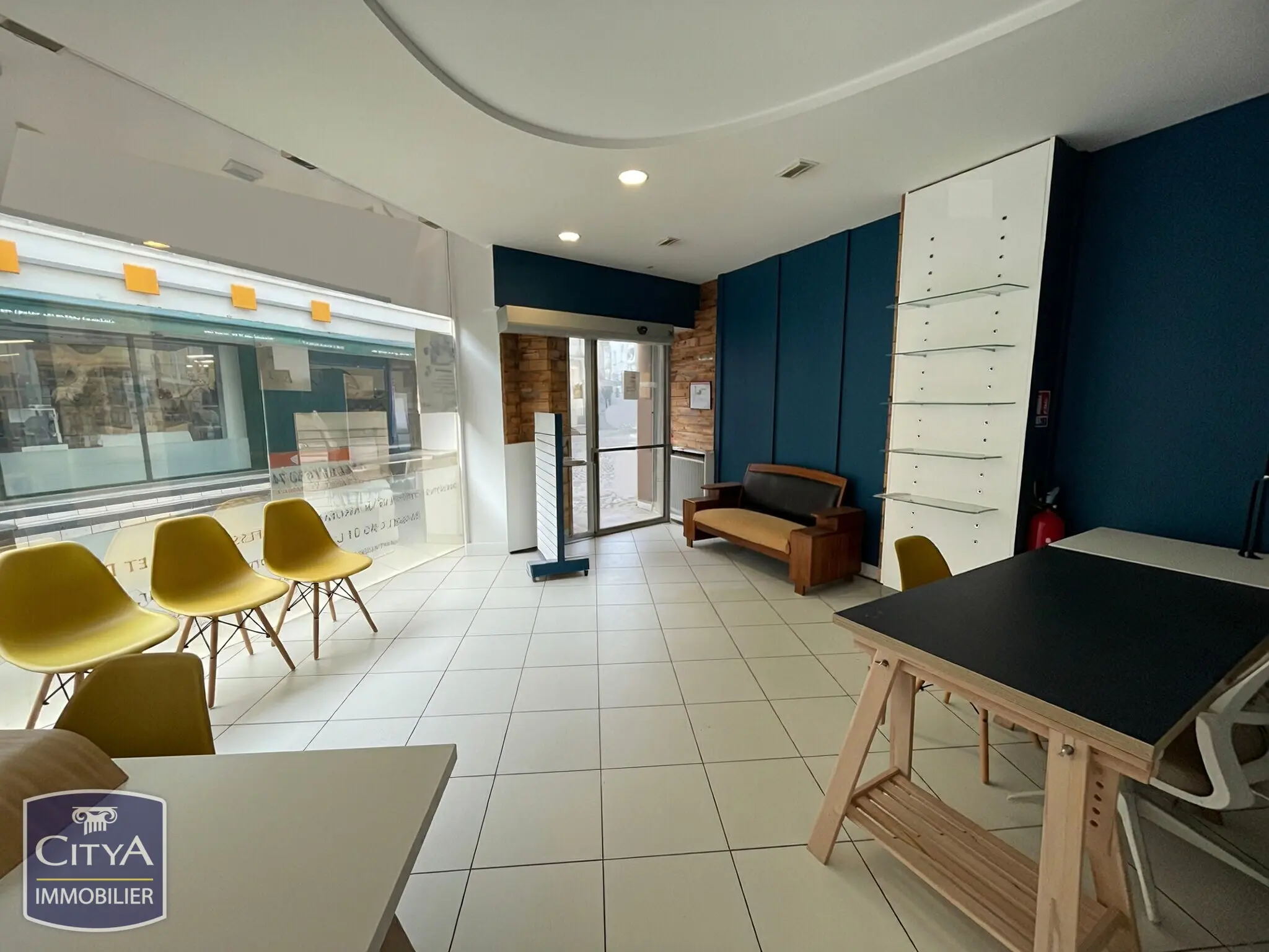 Photo 1 Local Commercial 86.35m²