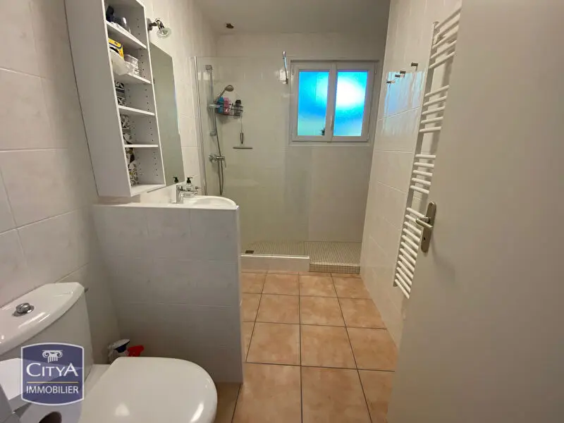 Photo 10 Maison 8 pièces 240m²