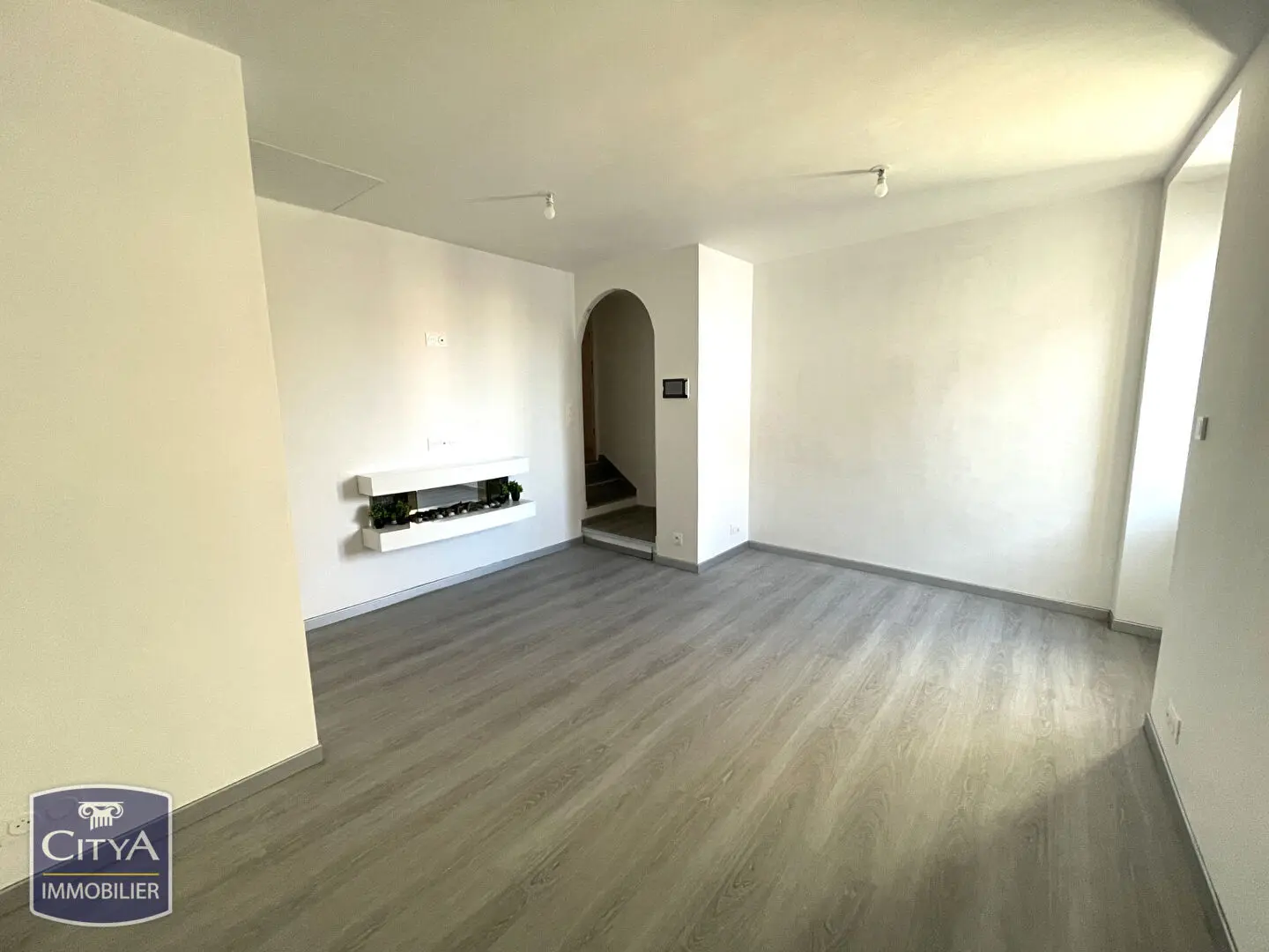 Photo 3 Appartement 1 pièce 27.49m²