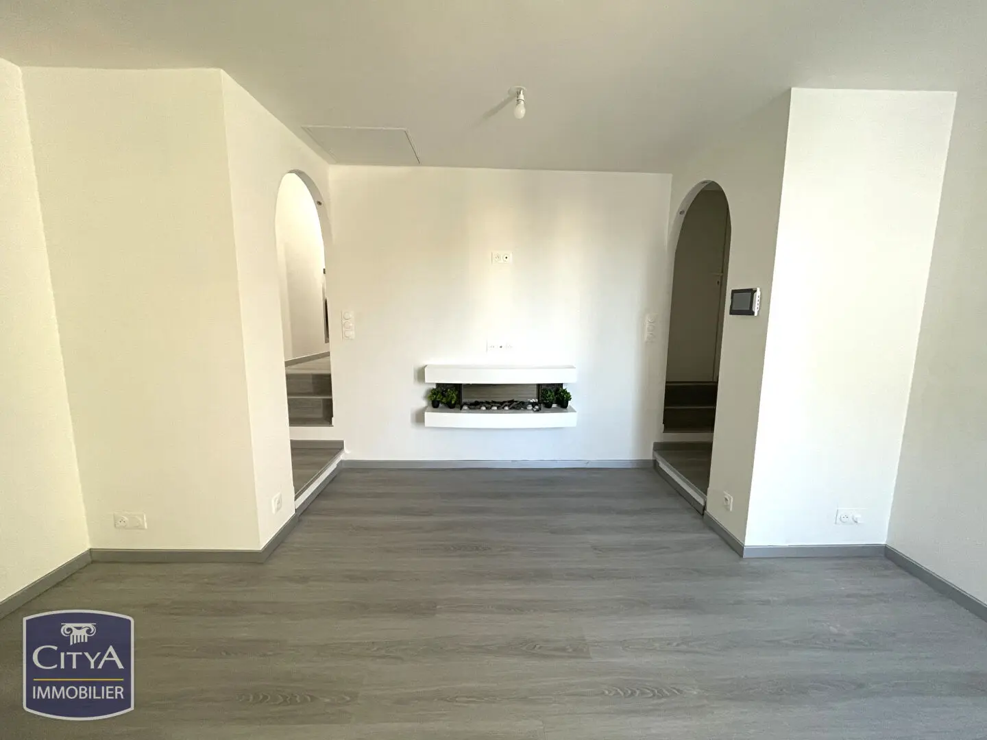 Photo 1 Appartement 1 pièce 27.49m²