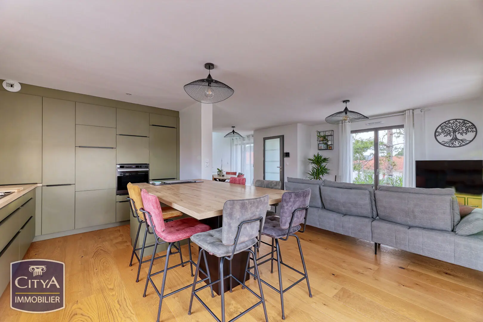 Photo 4 Maison 8 pièces 180m²