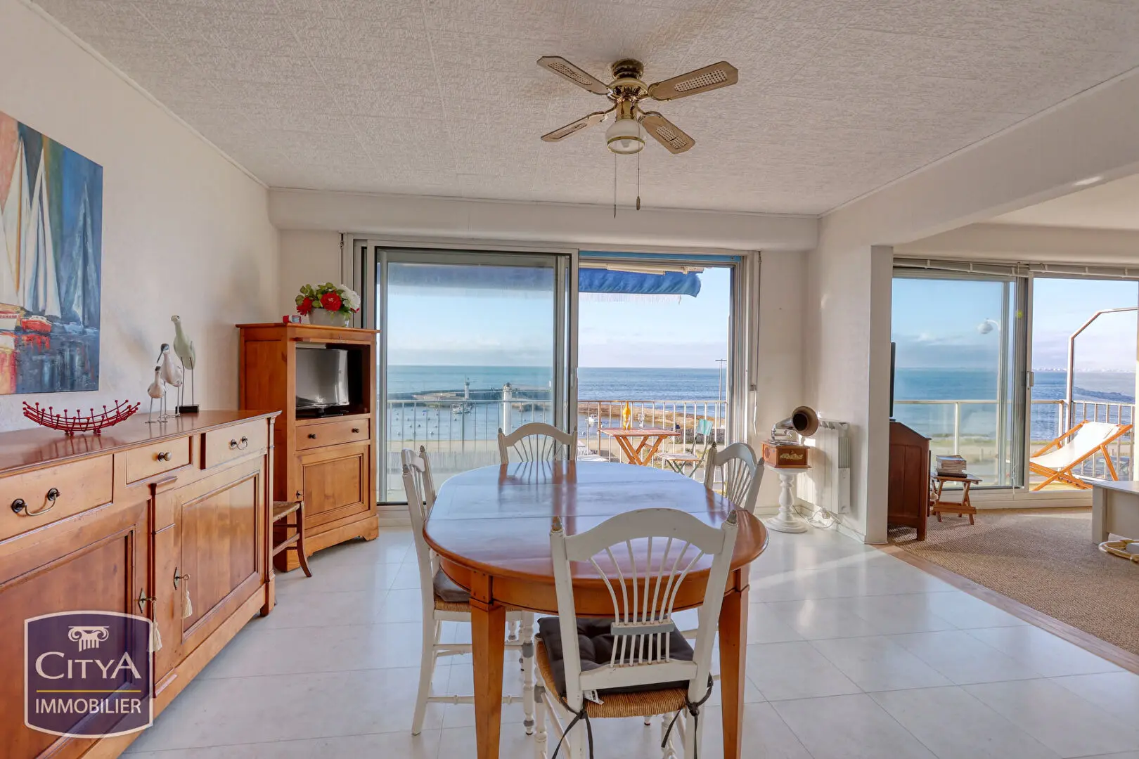 Photo 2 Appartement 3 pièces 77m²