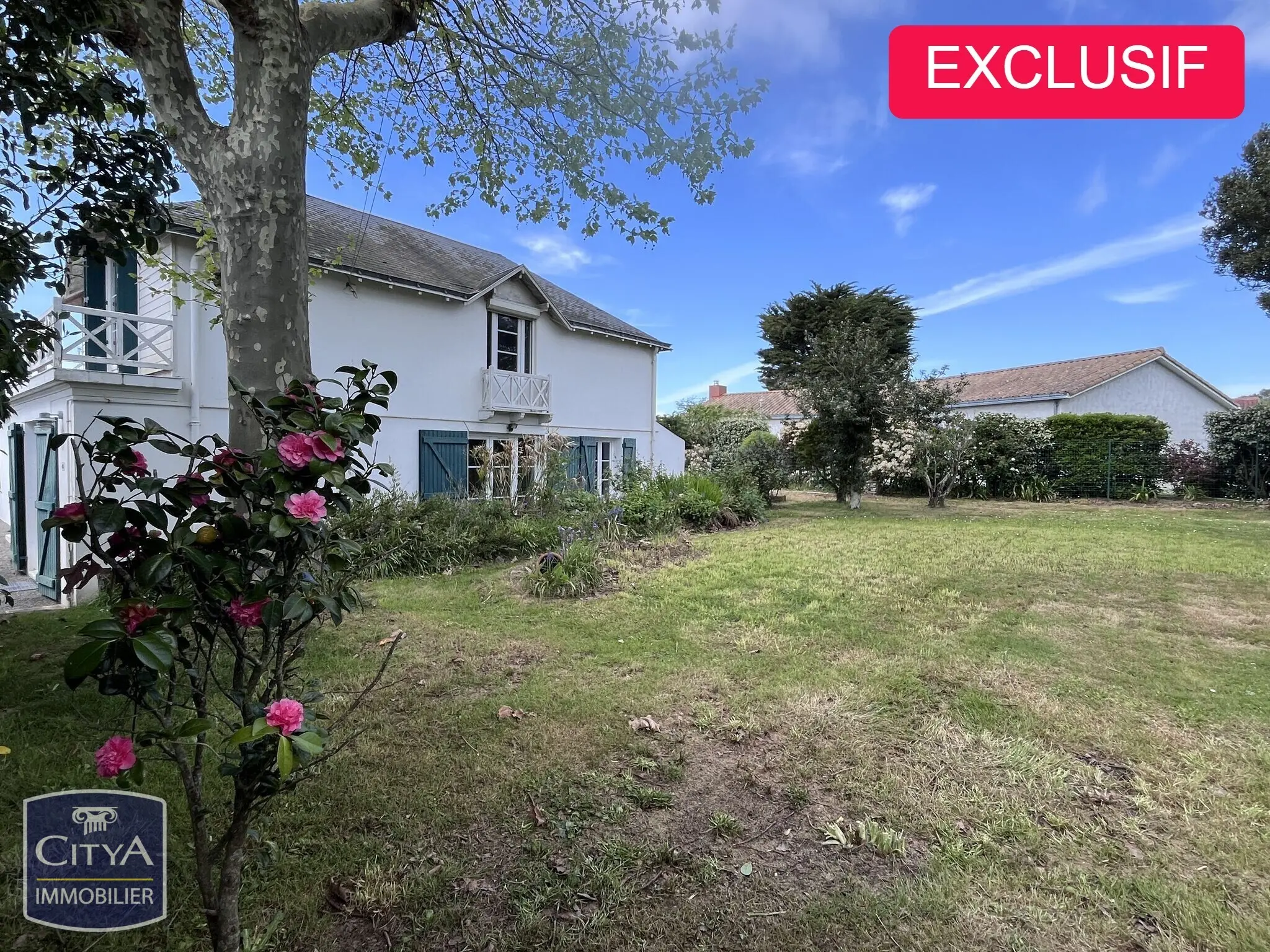 Photo 1 Maison 8 pièces 160m²