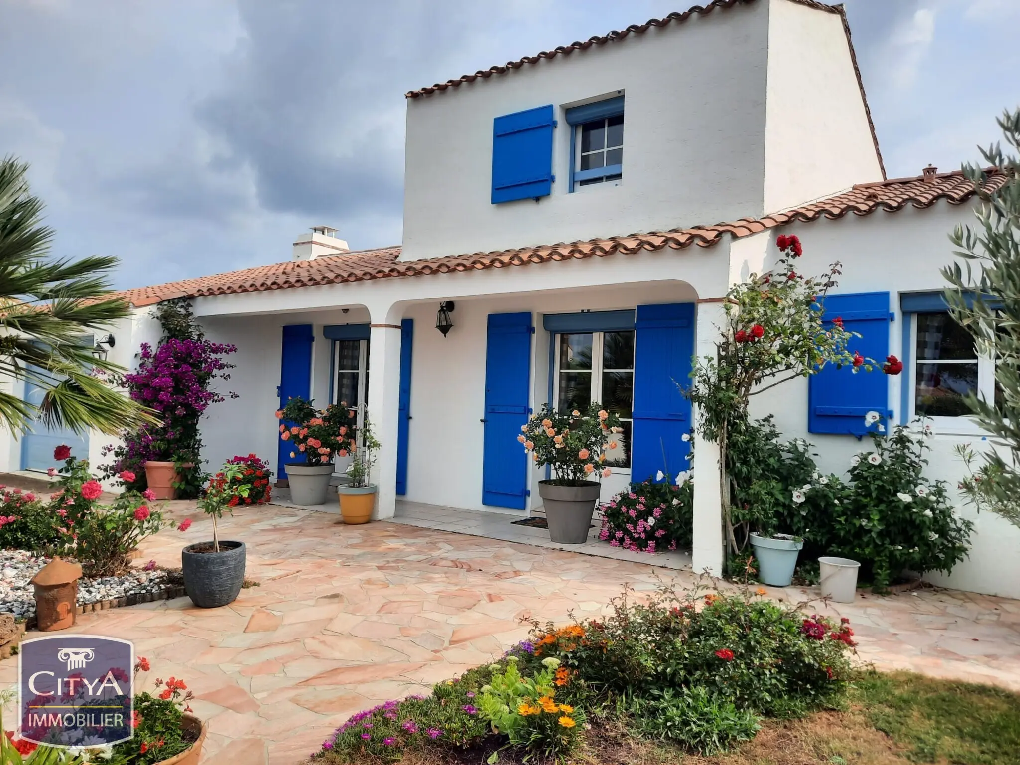 Photo 1 Maison 6 pièces 151m²