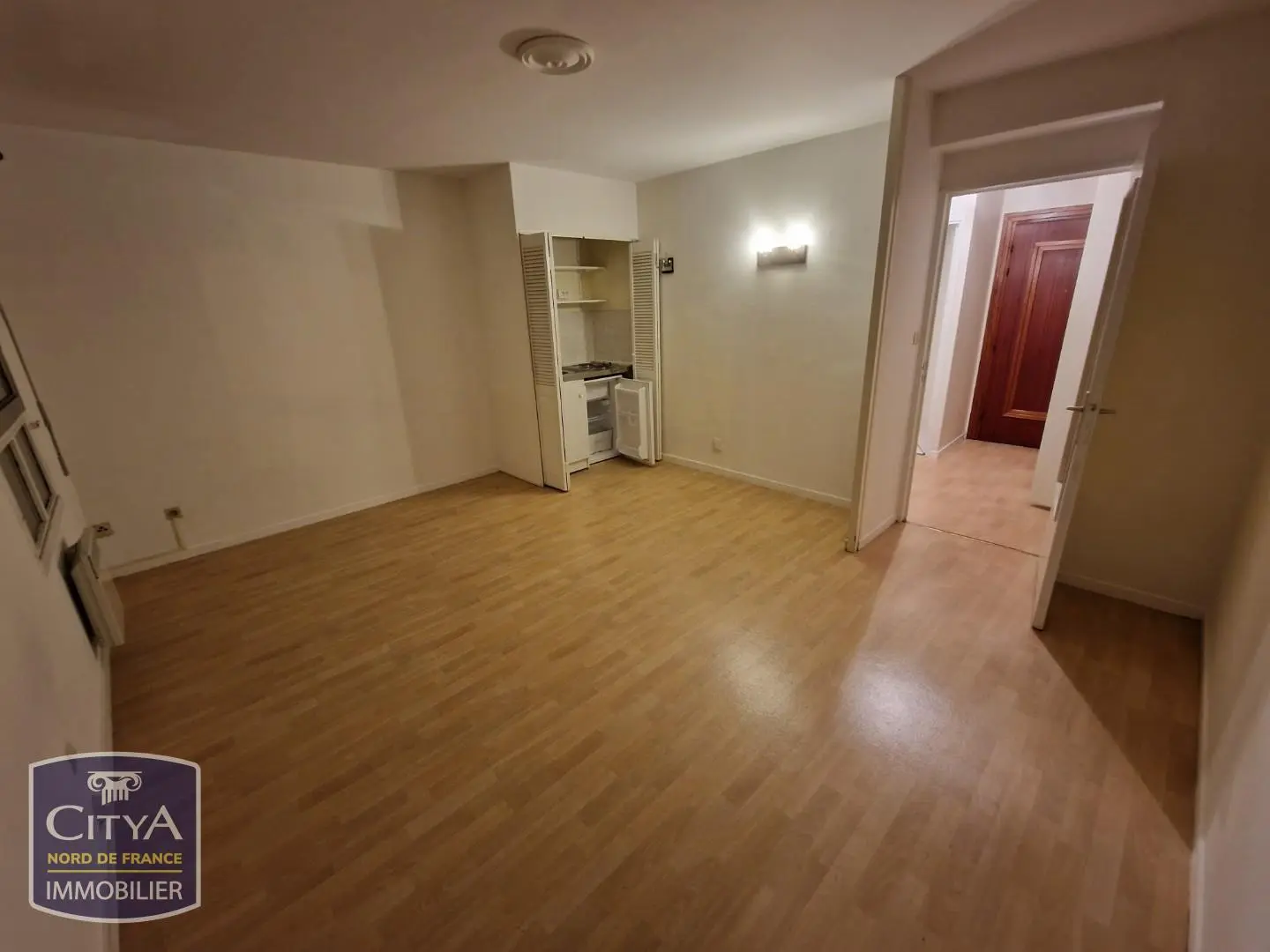 Photo 2 Appartement 1 pièce 29.04m²