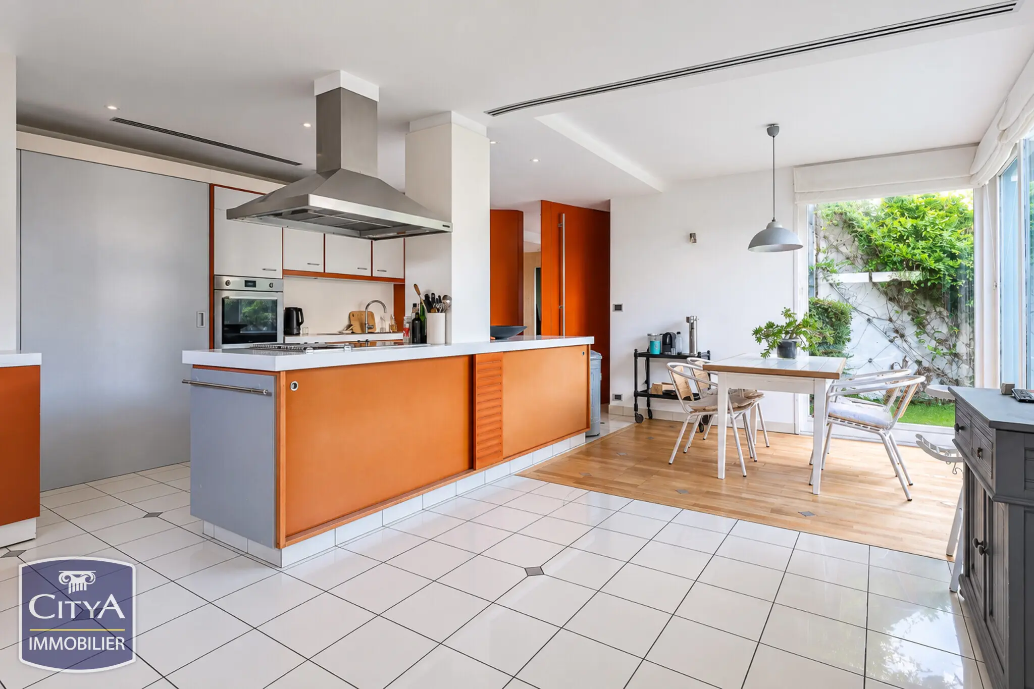 Photo 5 Maison 7 pièces 265m²