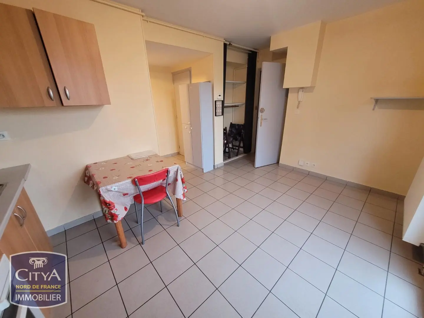 Photo 2 Appartement 1 pièce 22.42m²