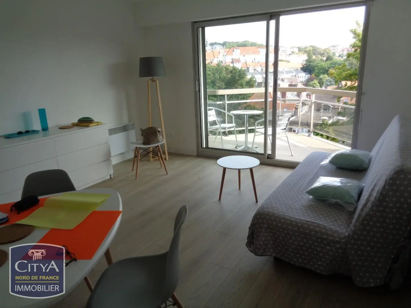 Photo 2 Appartement 1 pièce 29.04m²