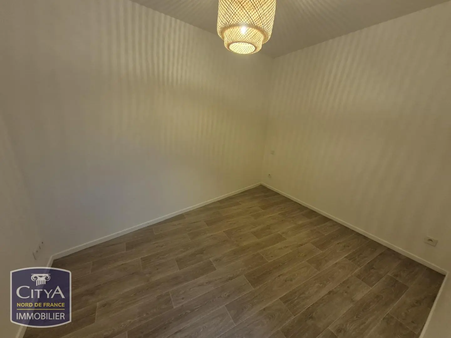 Photo 4 Appartement 1 pièce 77m²