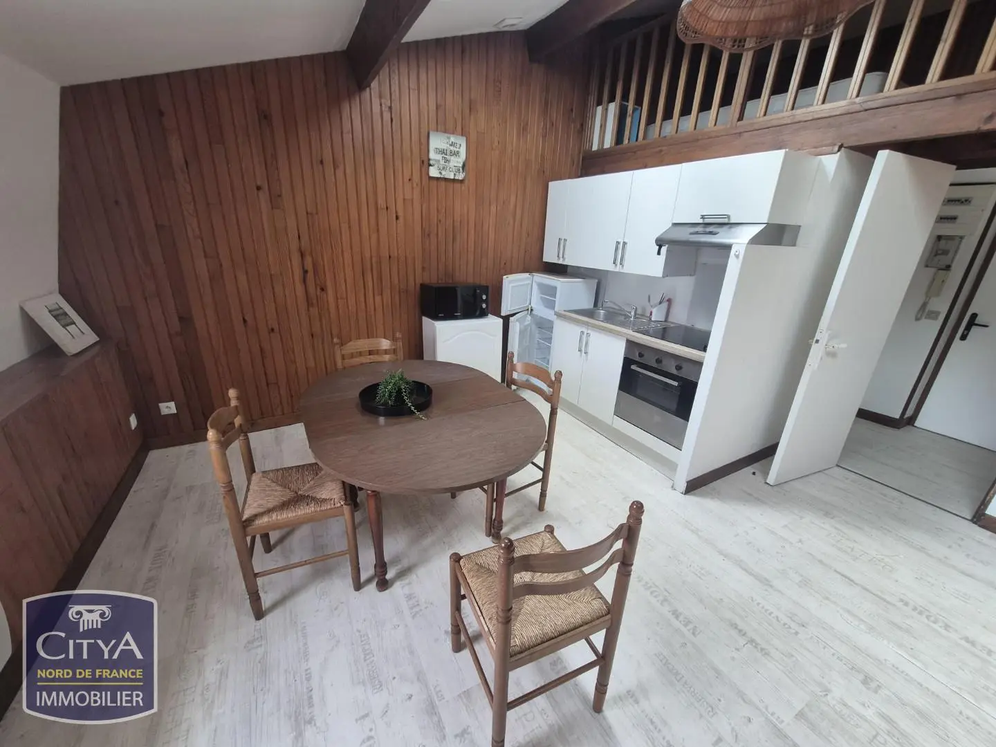Photo 1 Appartement 1 pièce 28.48m²