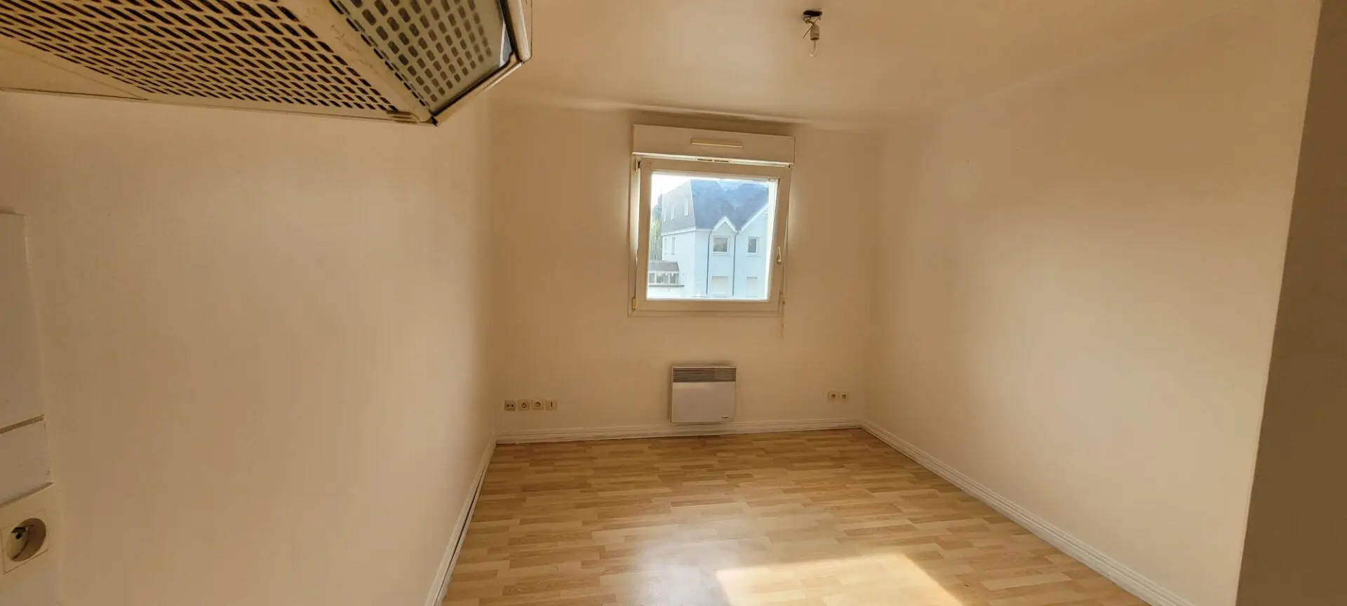Photo 2 Appartement 1 pièce 20.39m²