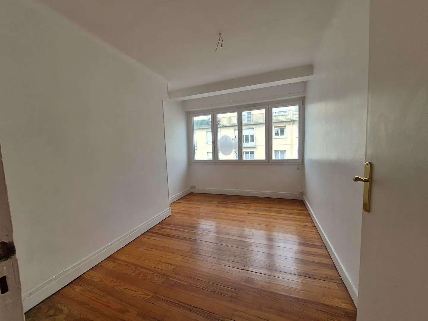 Photo 3 Appartement 4 pièces 121.92m²