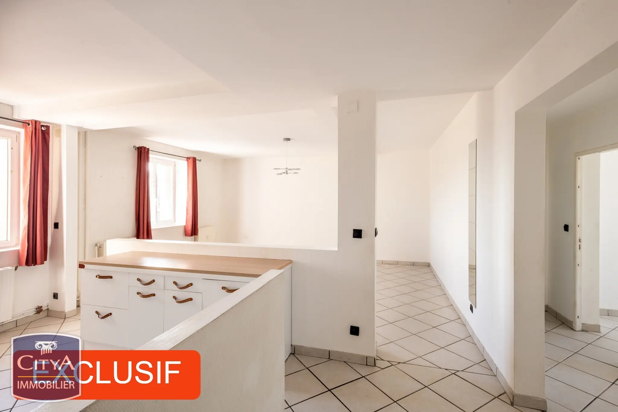 Photo 1 Appartement 4 pièces 79m²
