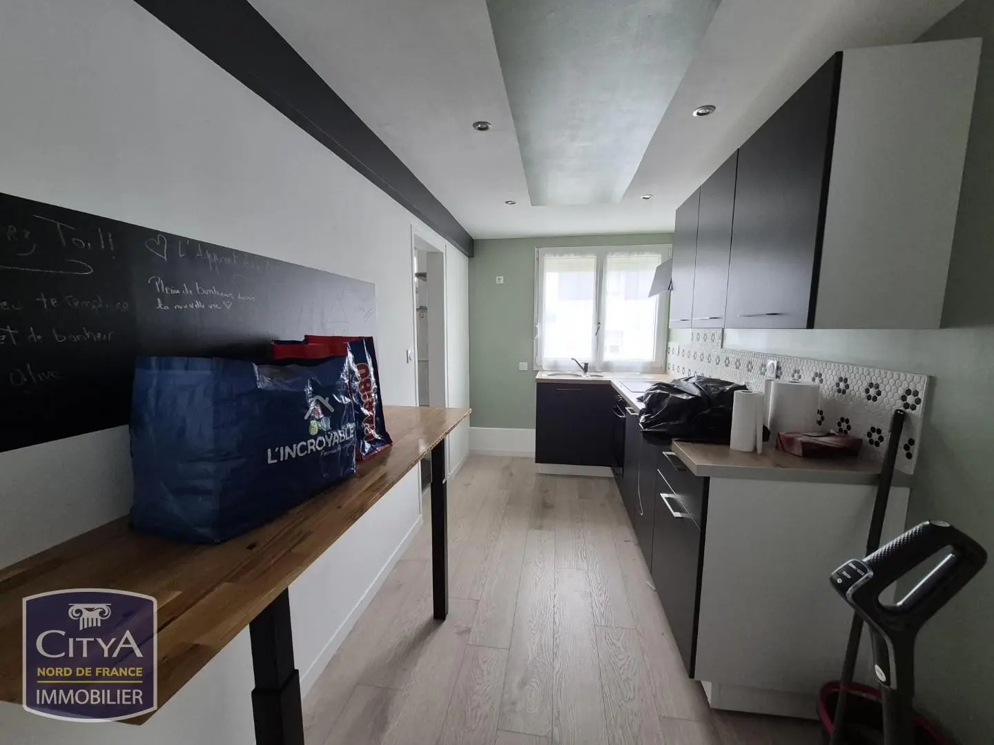 Photo 1 Appartement 5 pièces 104.24m²