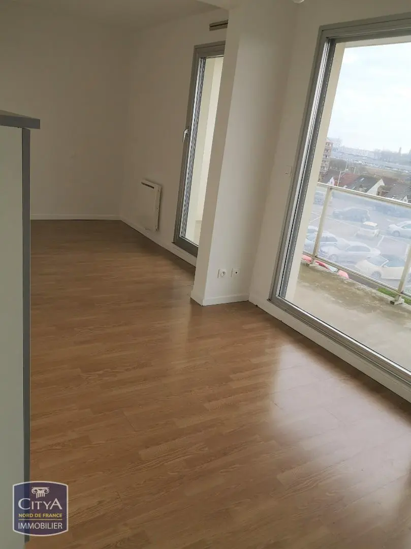 Photo 2 Appartement 1 pièce 21.9m²