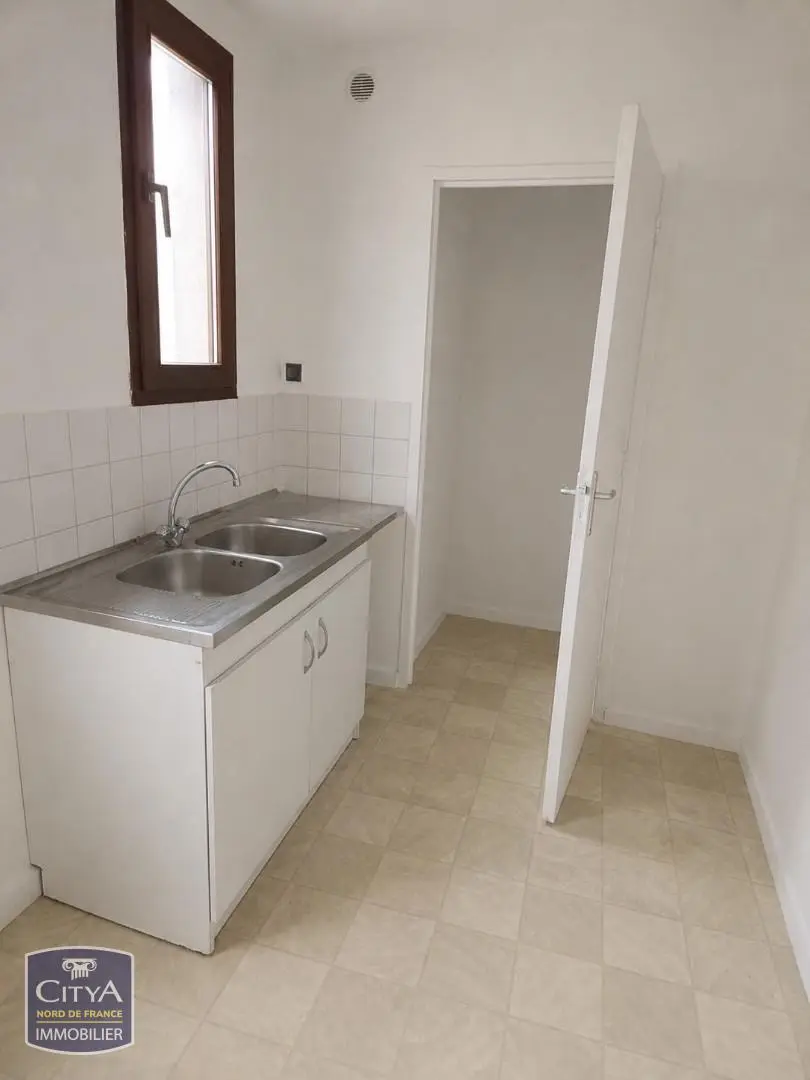 Photo 2 Appartement 1 pièce 36.67m²