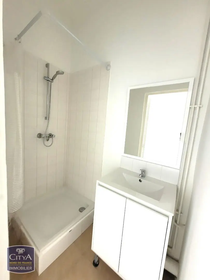 Photo 2 Appartement 1 pièce 16.99m²