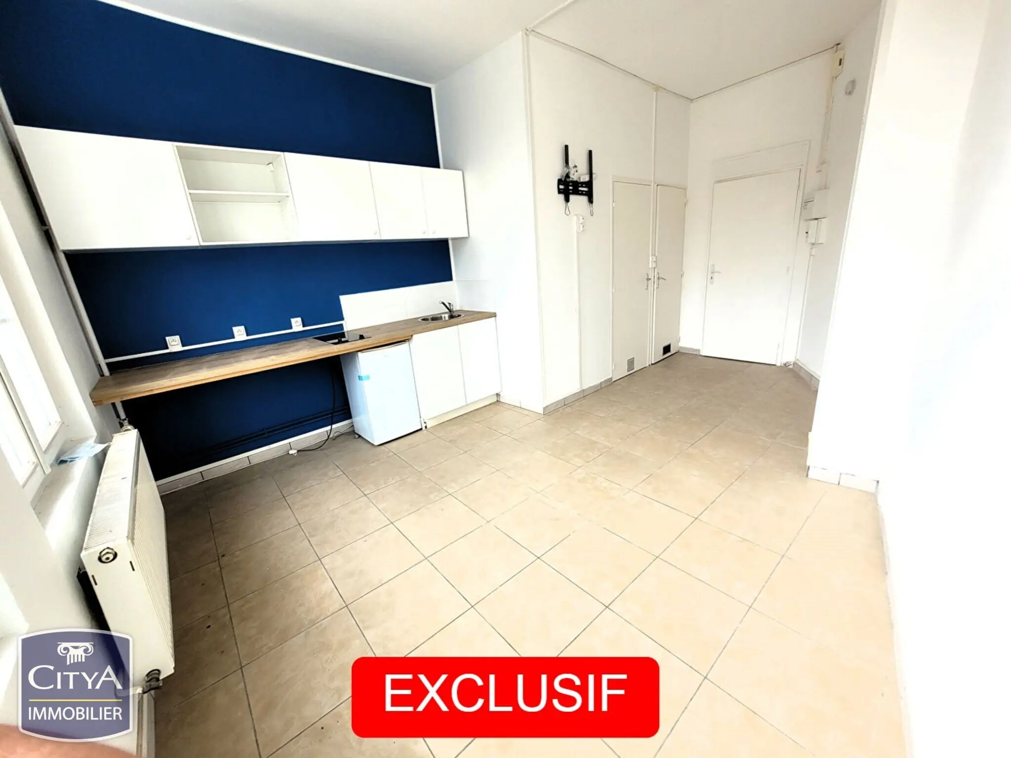 Photo 1 Immeuble 10 pièces 200m²