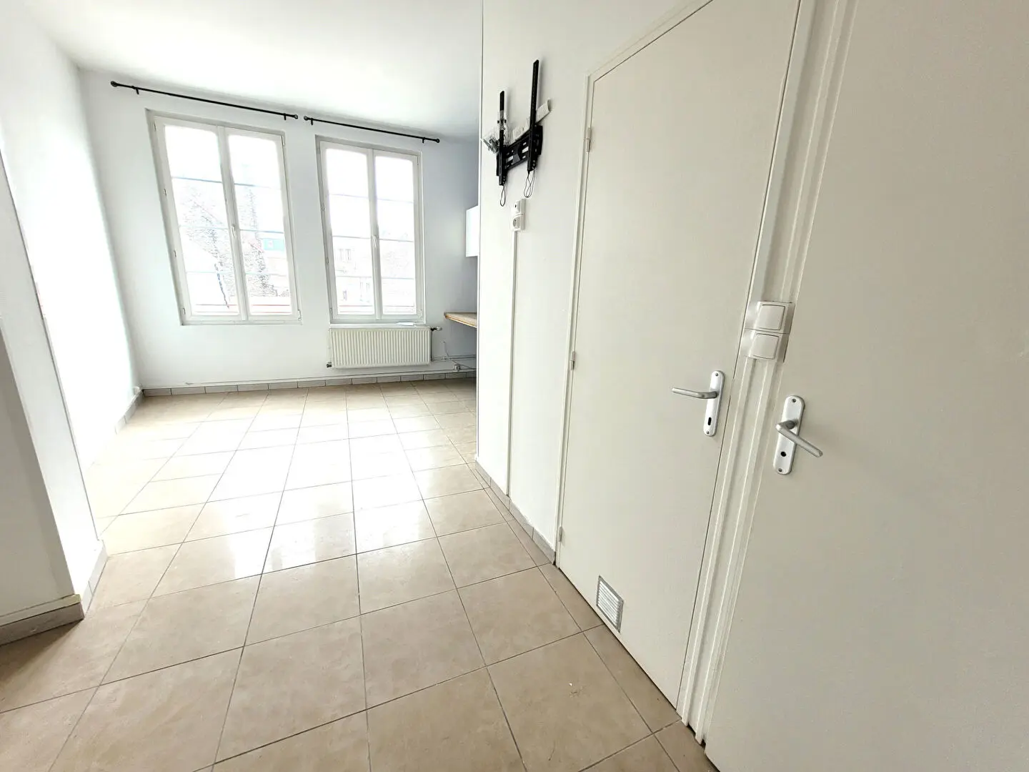 Photo 4 Immeuble 10 pièces 200m²