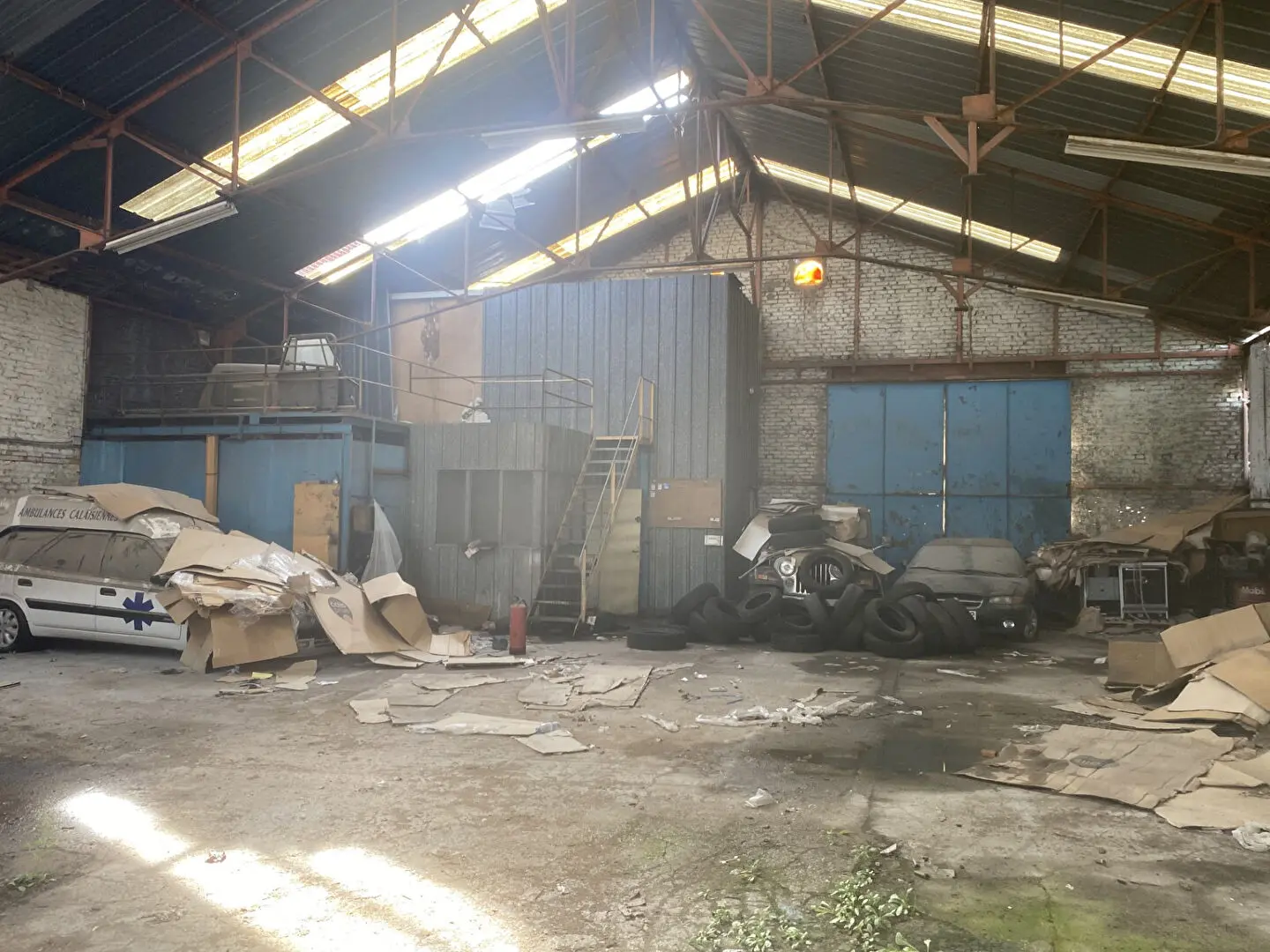 Photo 2 Local Industriel 2150m²