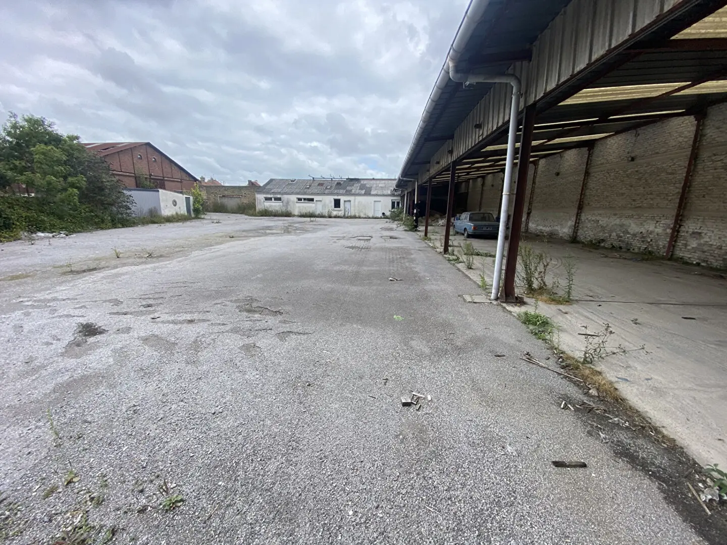 Photo 3 Local Industriel 2150m²