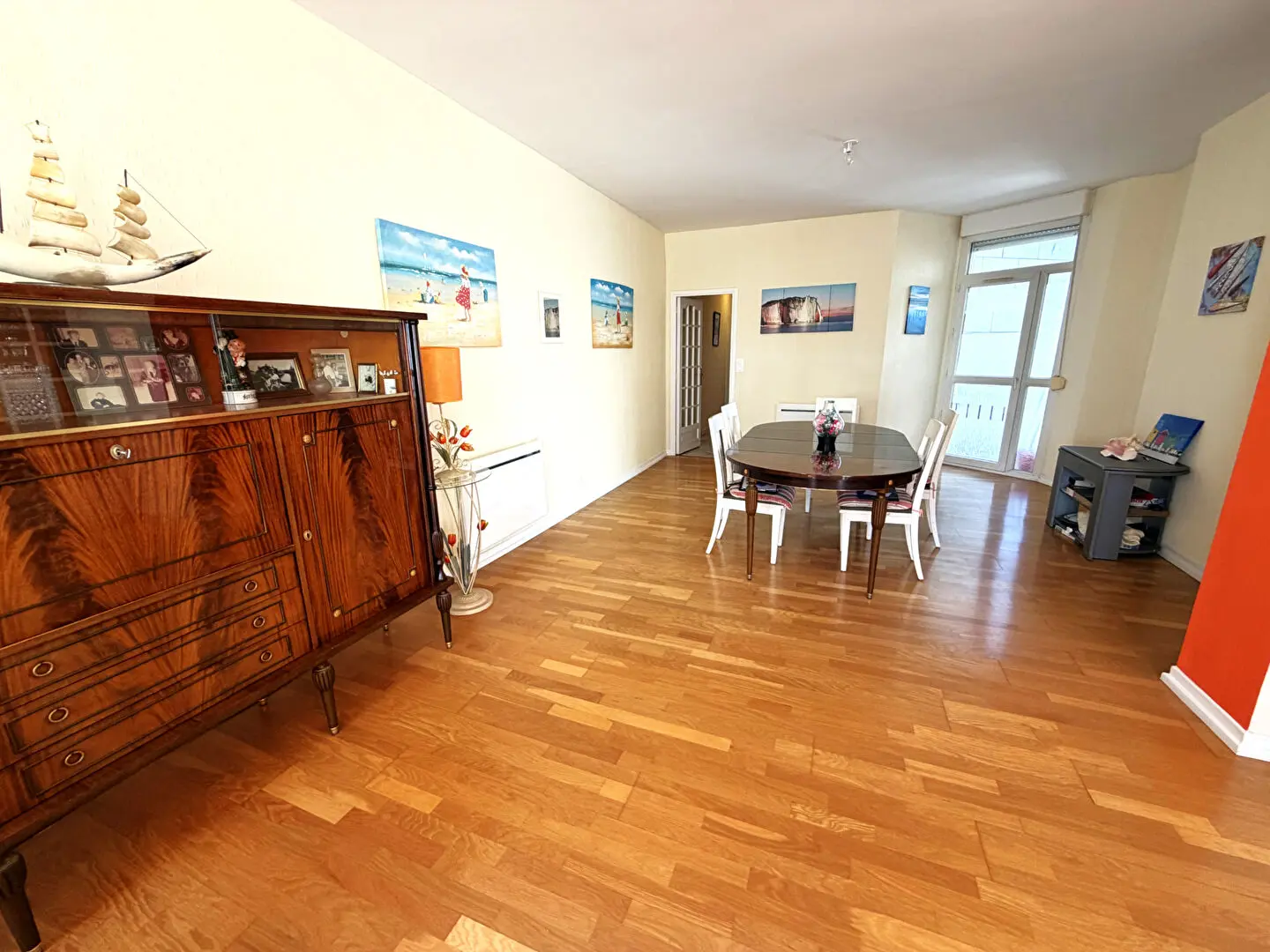 Photo 2 Appartement 3 pièces 147.87m²