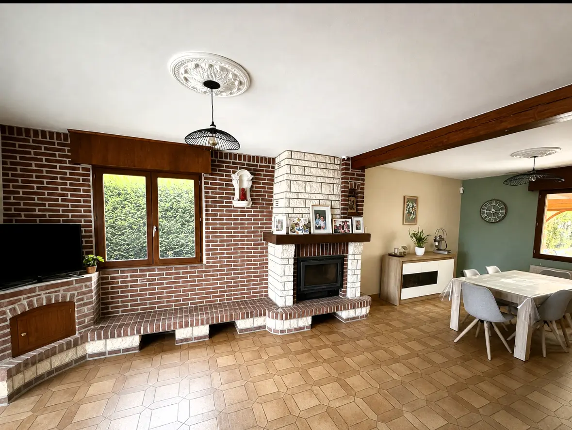 Photo 1 Maison 6 pièces 145m²