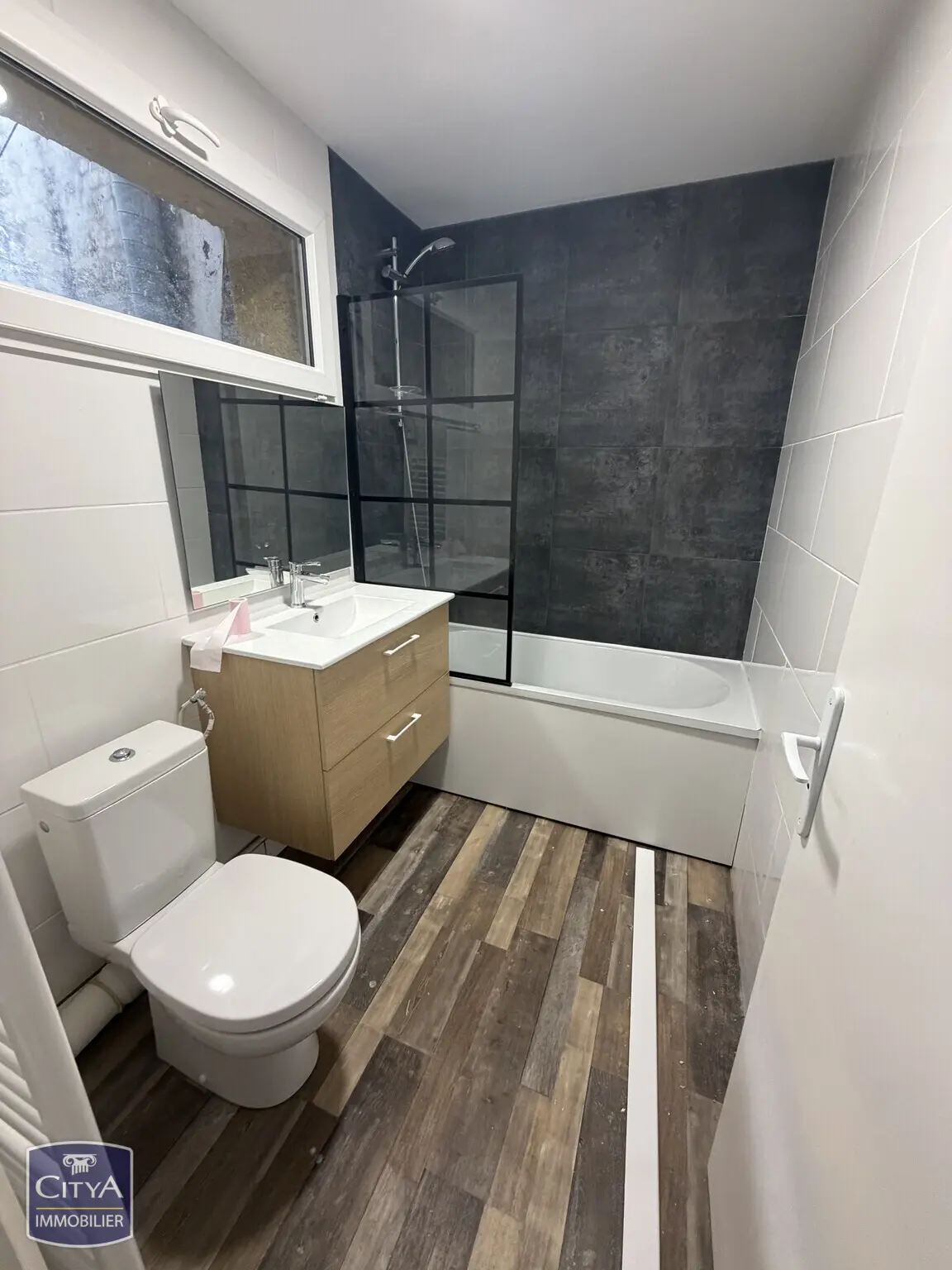 Photo 10 Immeuble 225.95m²