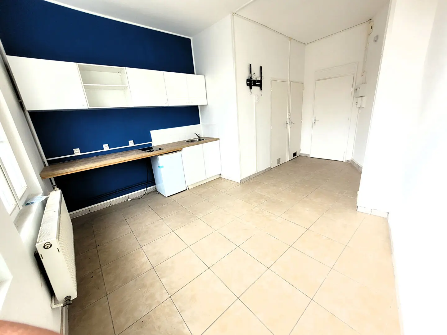 Photo 1 Immeuble 10 pièces 200m²