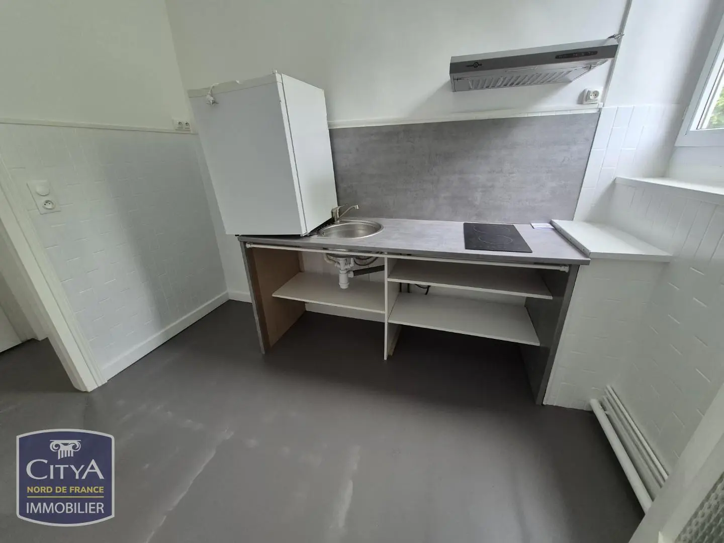Photo 2 Appartement 1 pièce 24.76m²