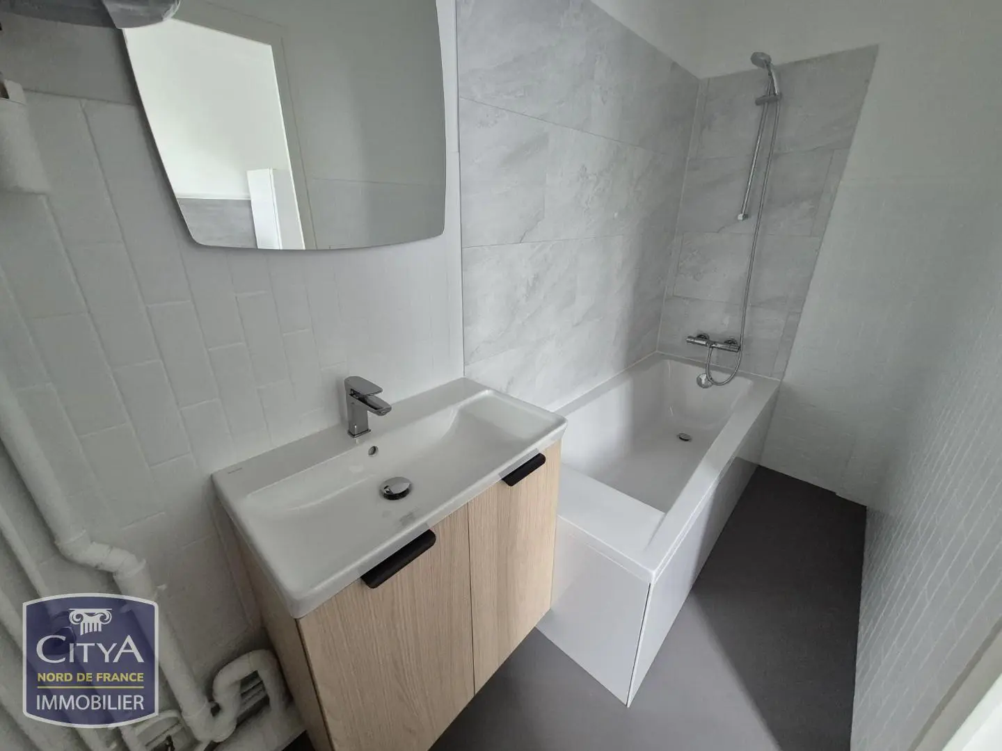 Photo 3 Appartement 1 pièce 24.76m²