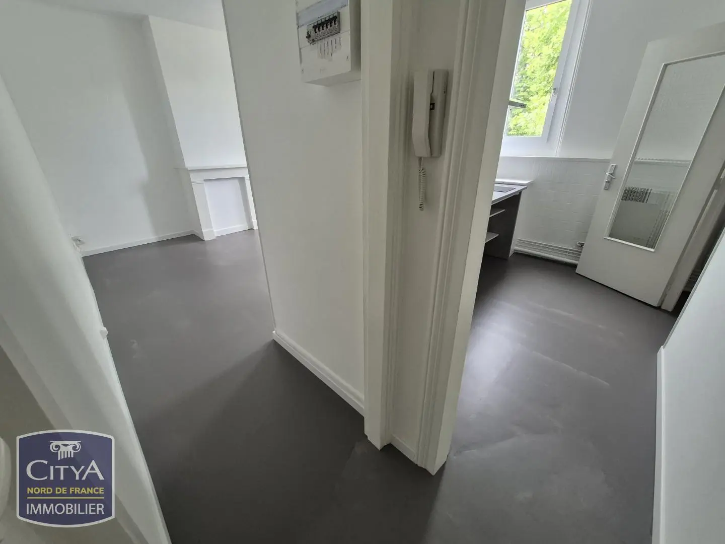 Photo 4 Appartement 1 pièce 24.76m²