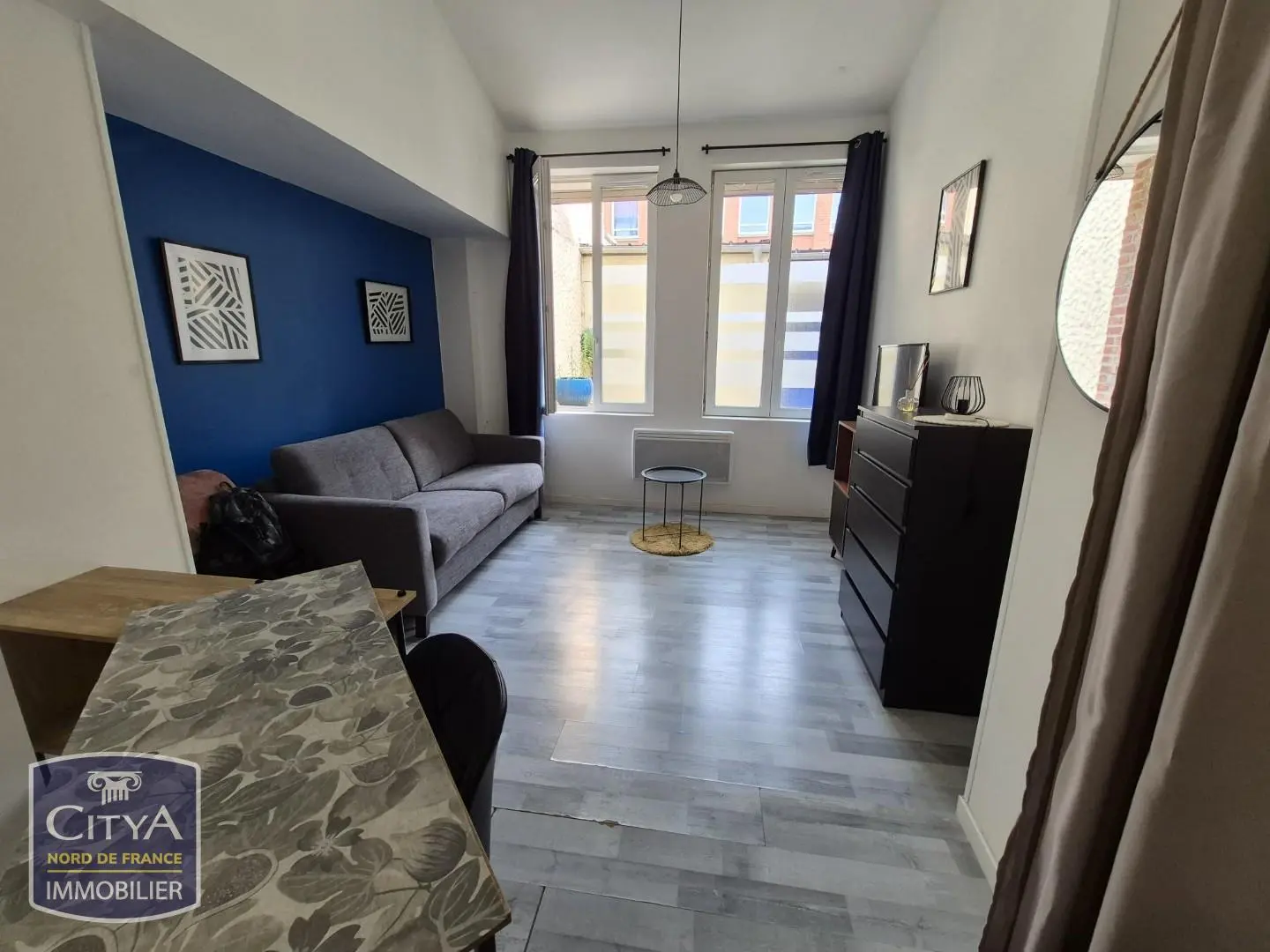 Photo 1 Appartement 1 pièce 28m²