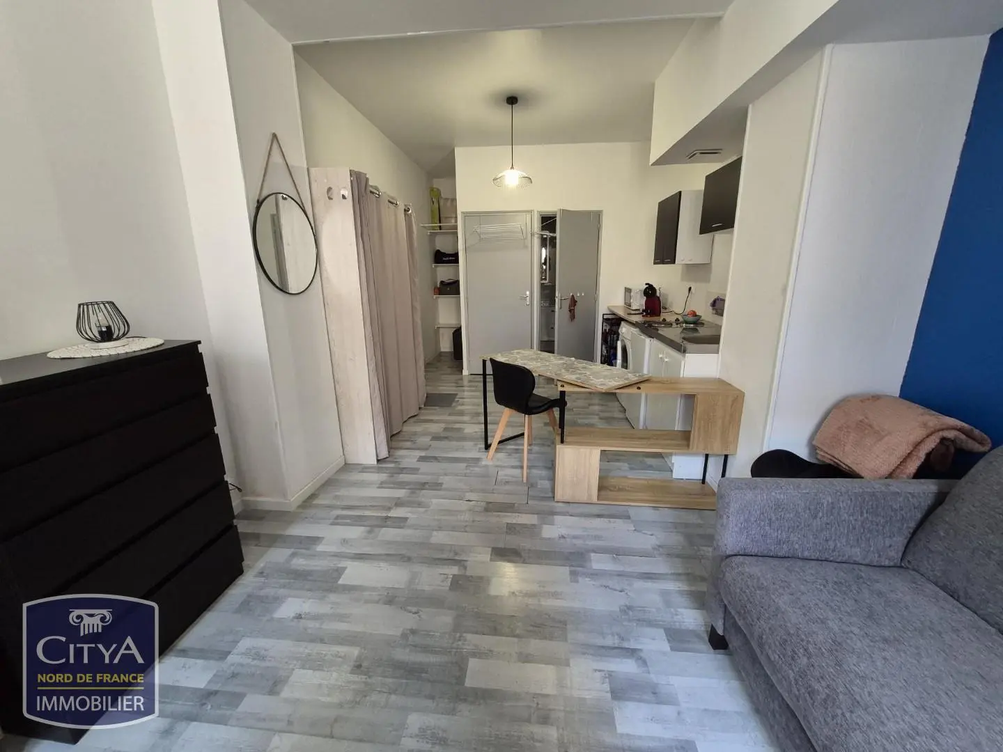 Photo 2 Appartement 1 pièce 28m²