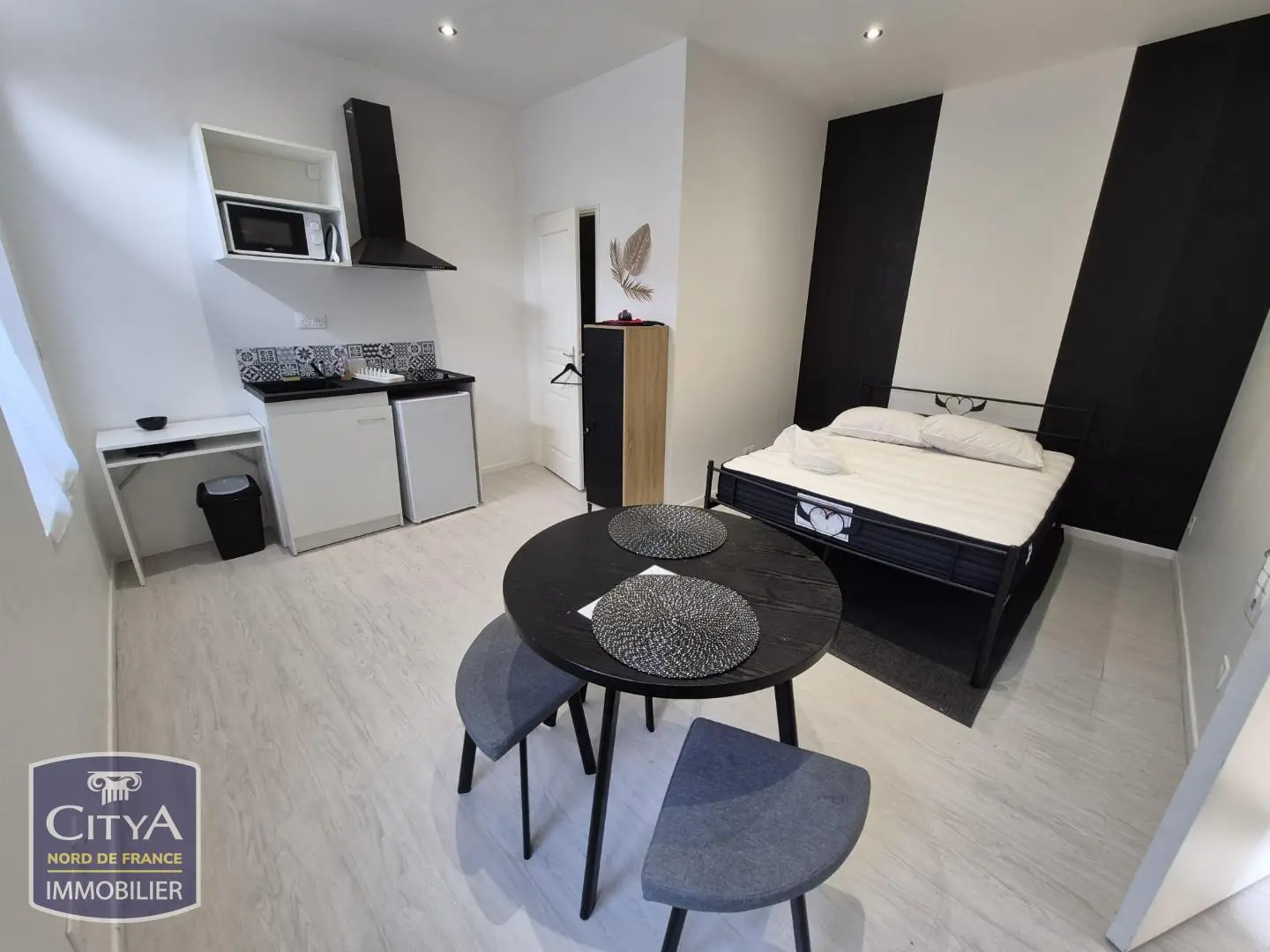 Photo 1 Appartement 1 pièce 20.1m²