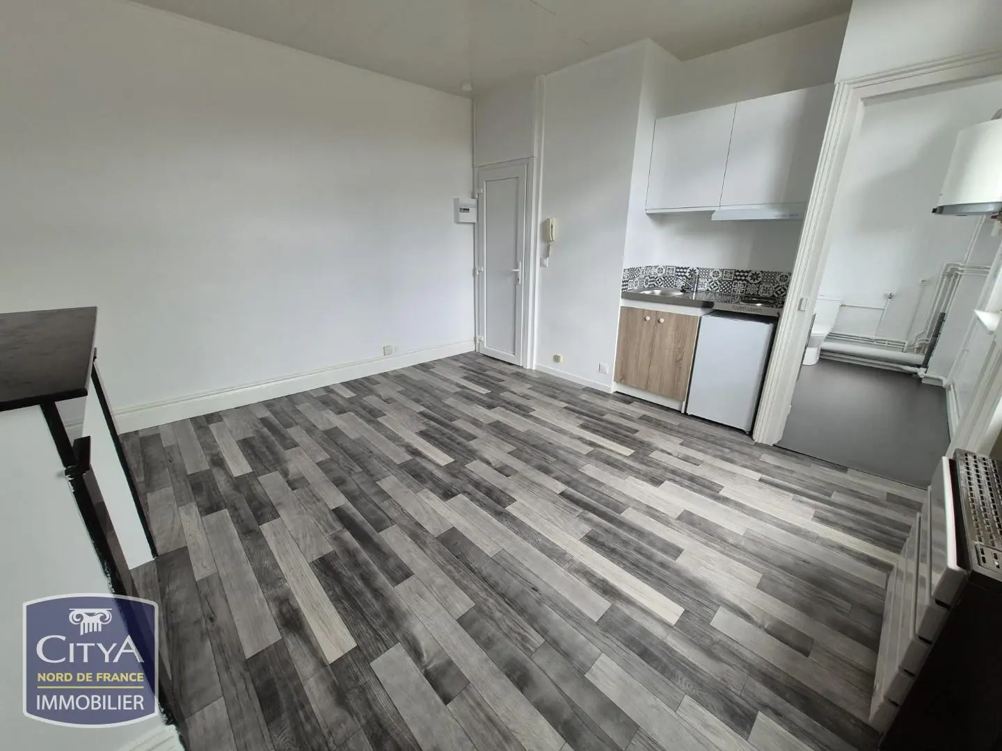 Photo 1 Appartement 1 pièce 21.5m²
