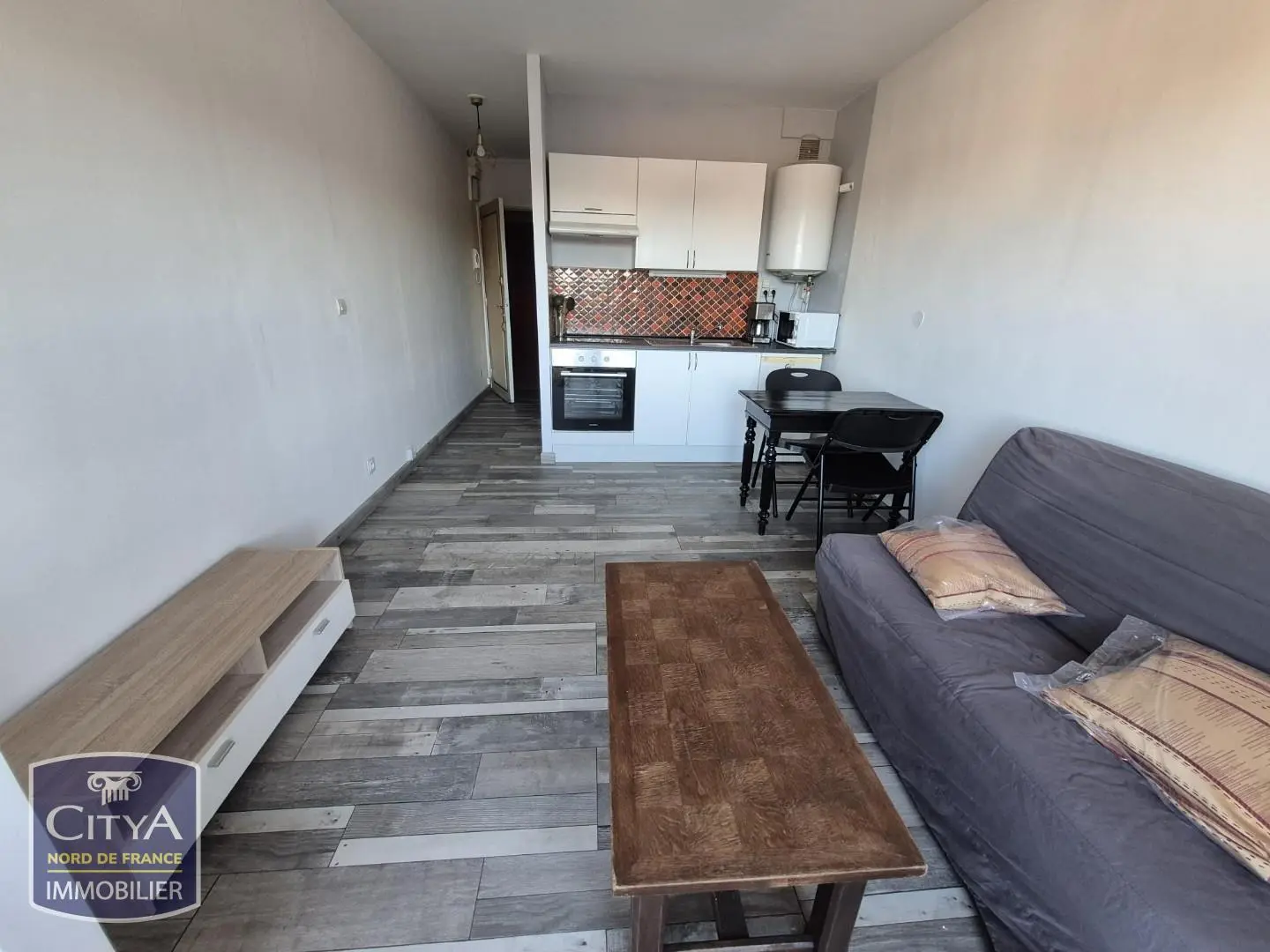 Photo 1 Appartement 1 pièce 19.8m²