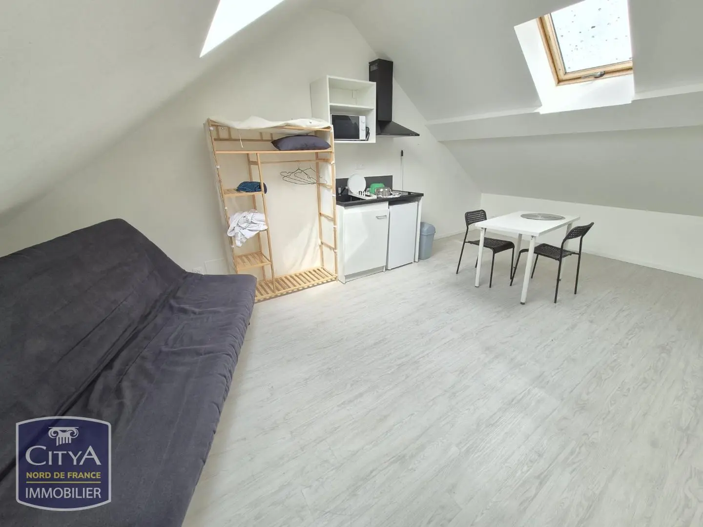 Photo 1 Appartement 1 pièce 15.88m²