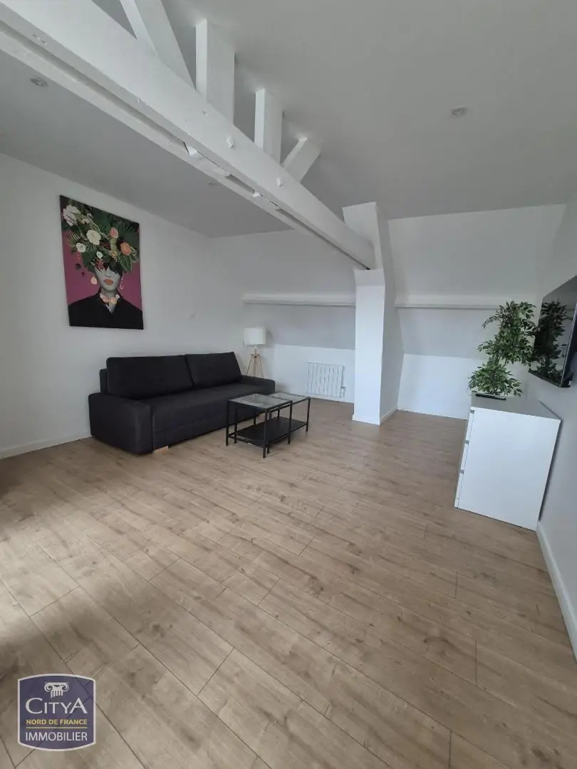 Photo 1 Appartement 1 pièce 24.5m²