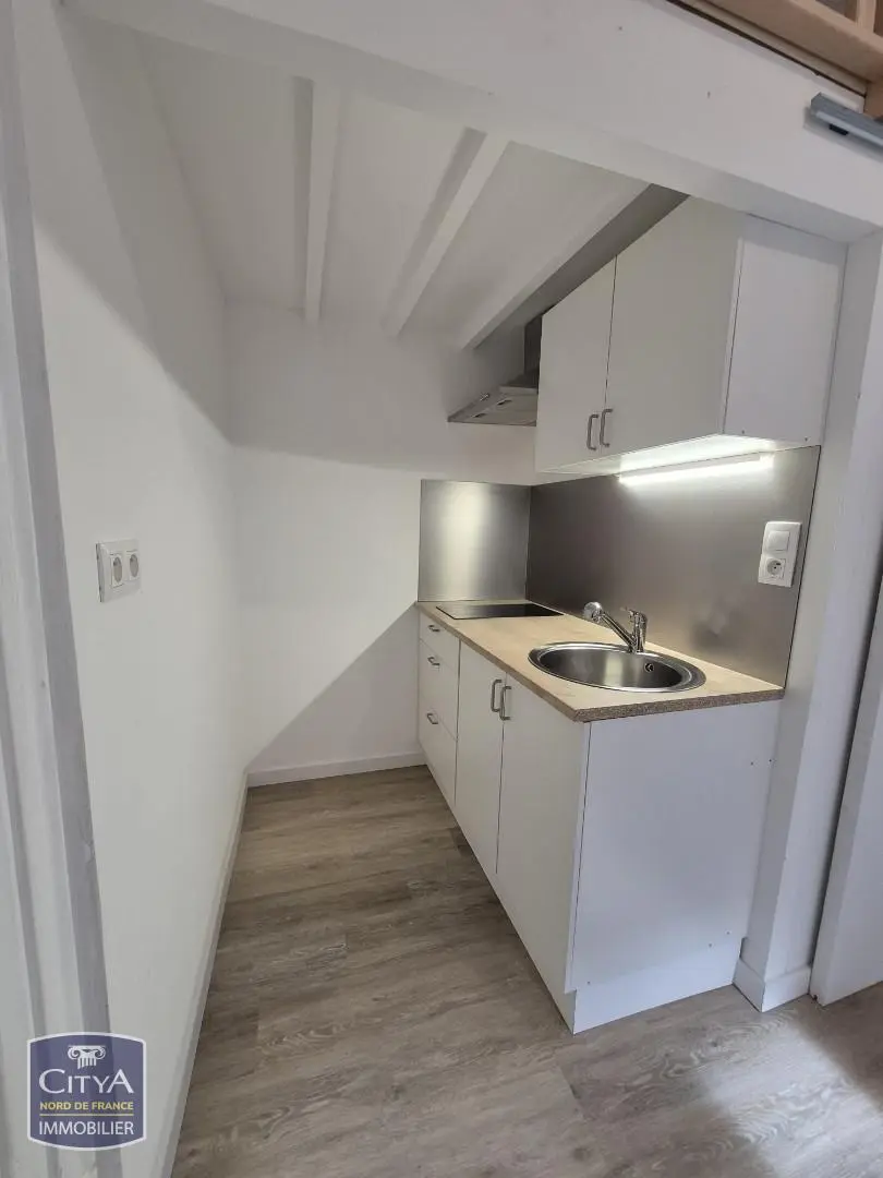 Photo 1 Appartement 1 pièce 17.7m²