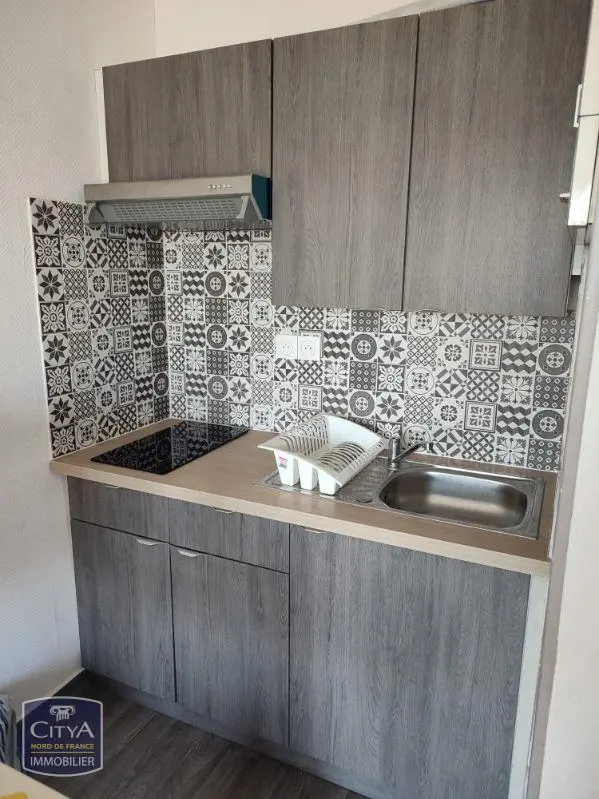 Photo 1 Appartement 1 pièce 19.57m²