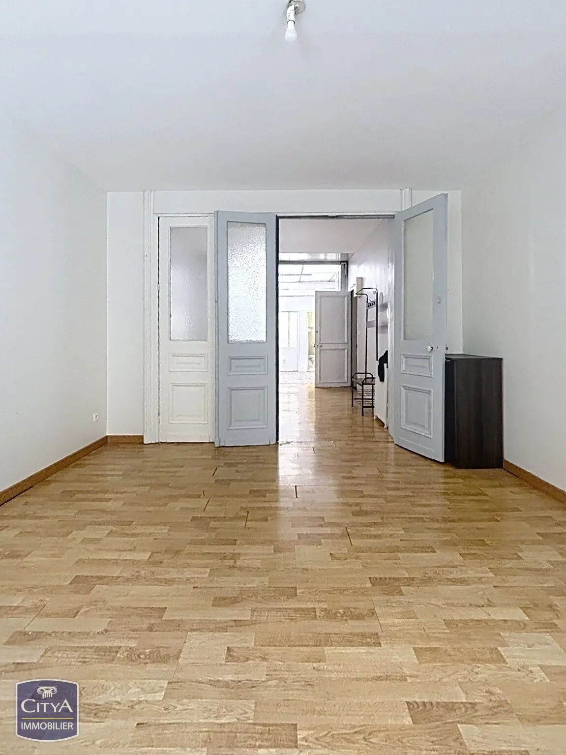 Photo 2 Immeuble 200m²