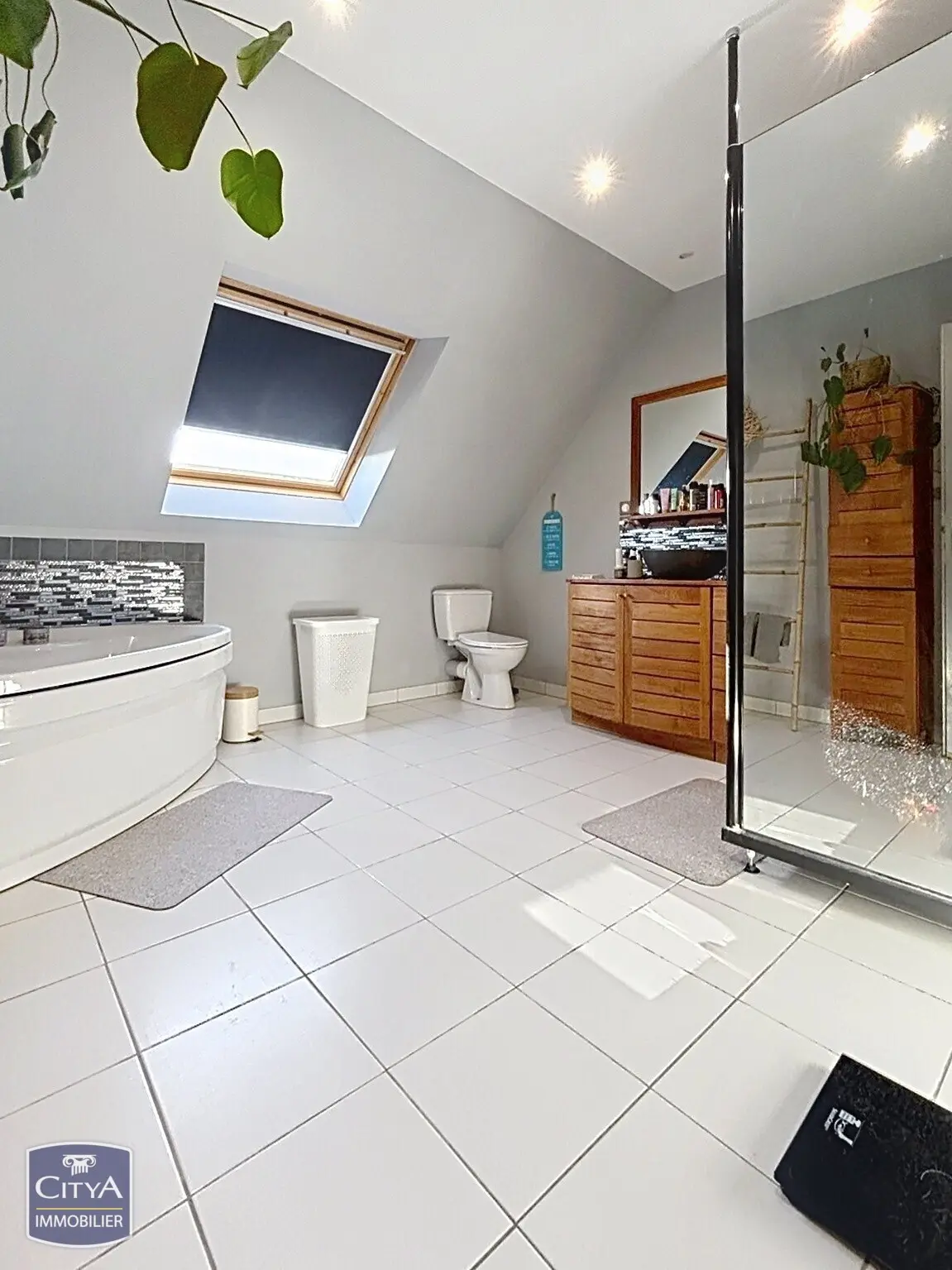 Photo 20 Maison 10 pièces 275m²