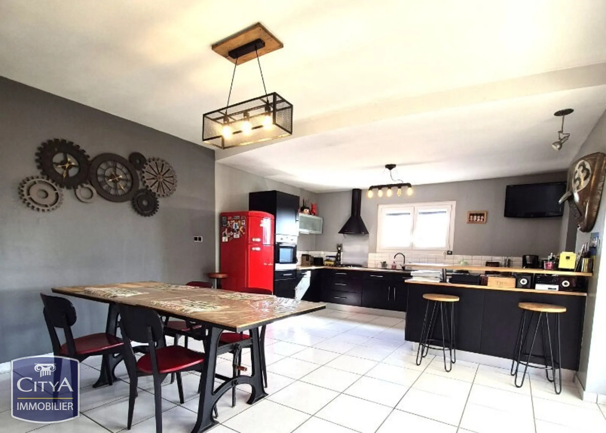 Photo 1 Maison 6 pièces 107m²