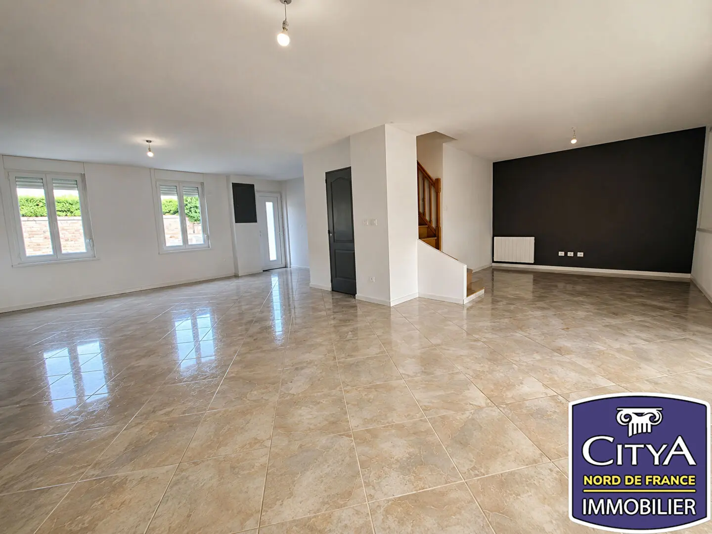 Photo 1 Maison 5 pièces 122m²