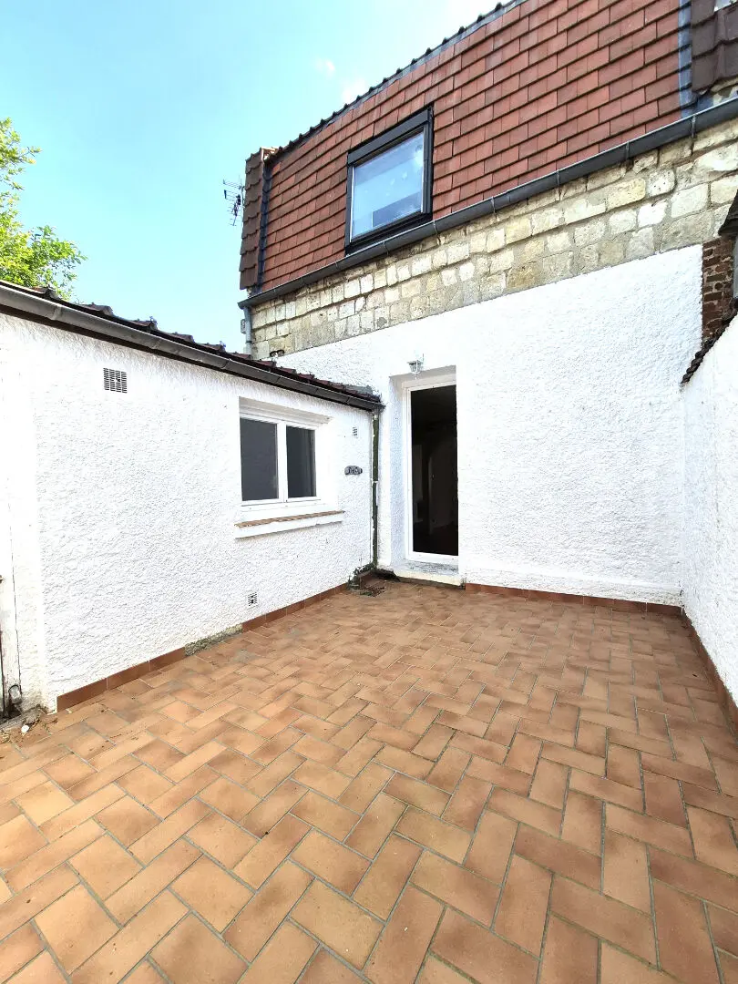 Photo 1 Maison 5 pièces 68m²