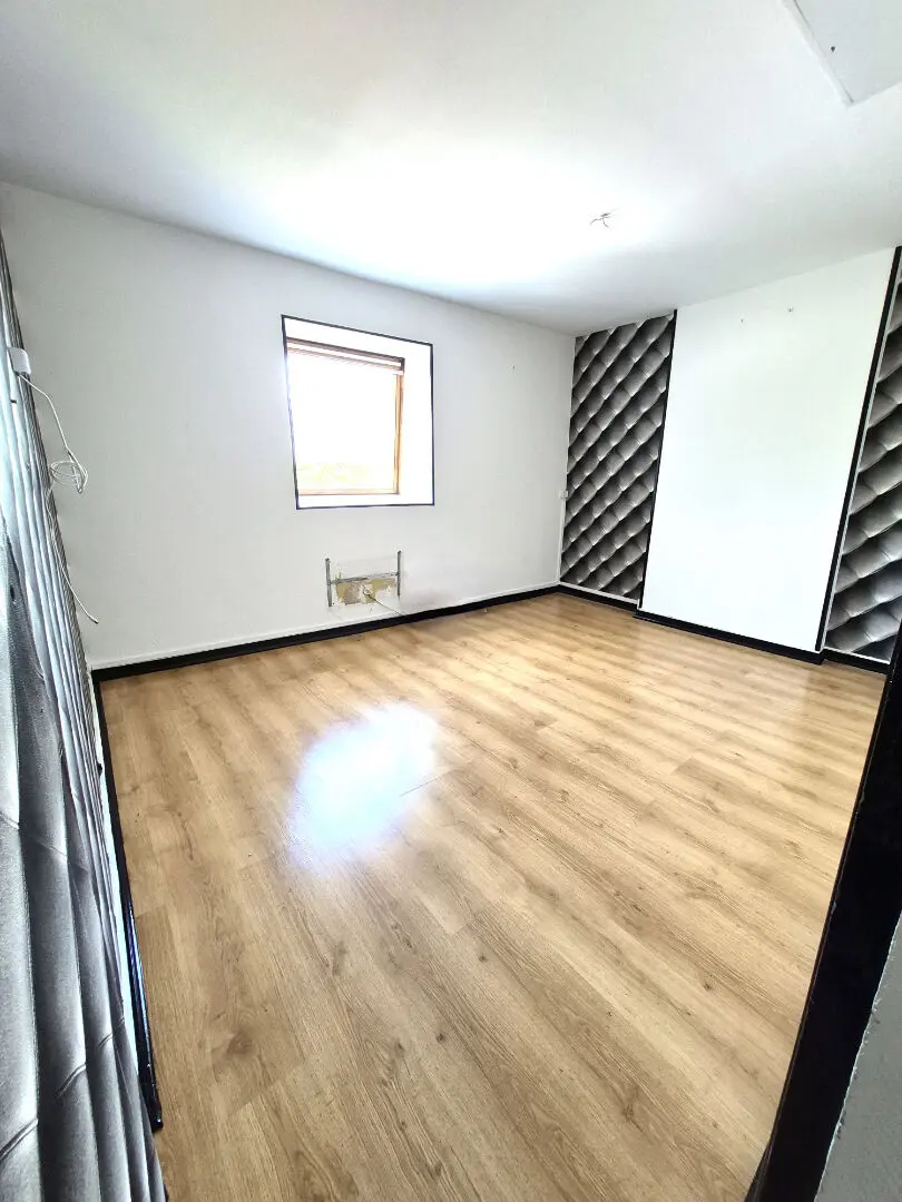 Photo 8 Maison 5 pièces 68m²
