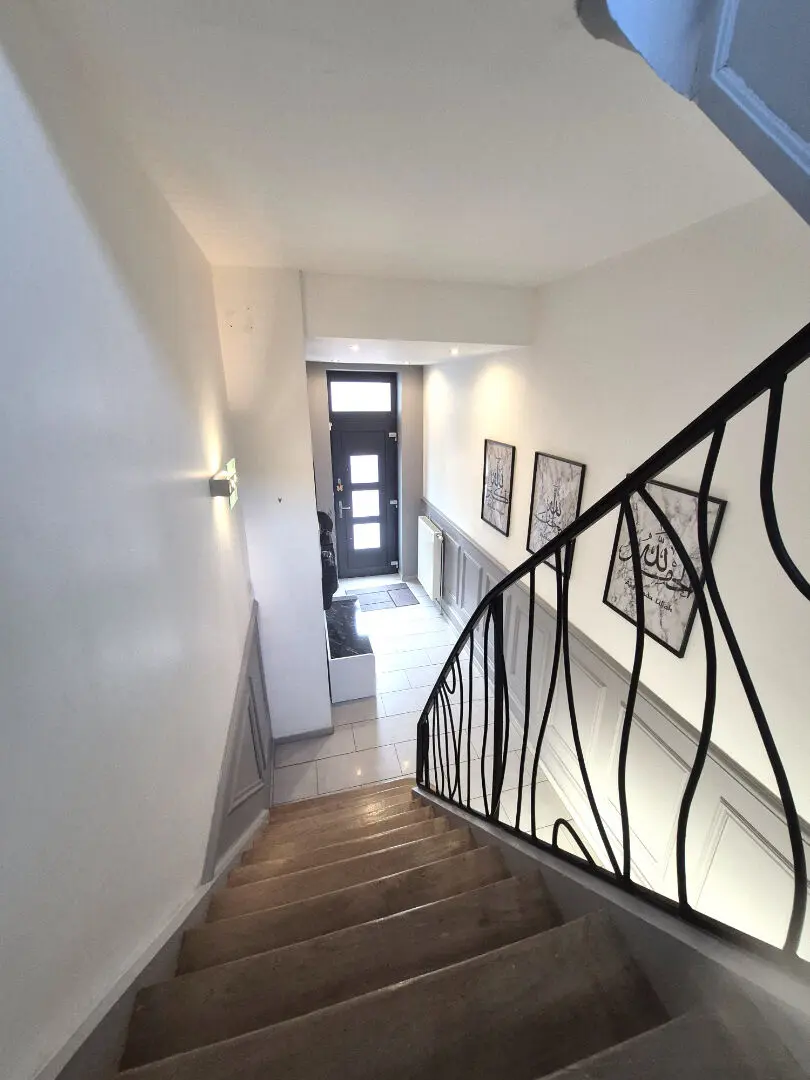 Photo 9 Maison 8 pièces 175m²